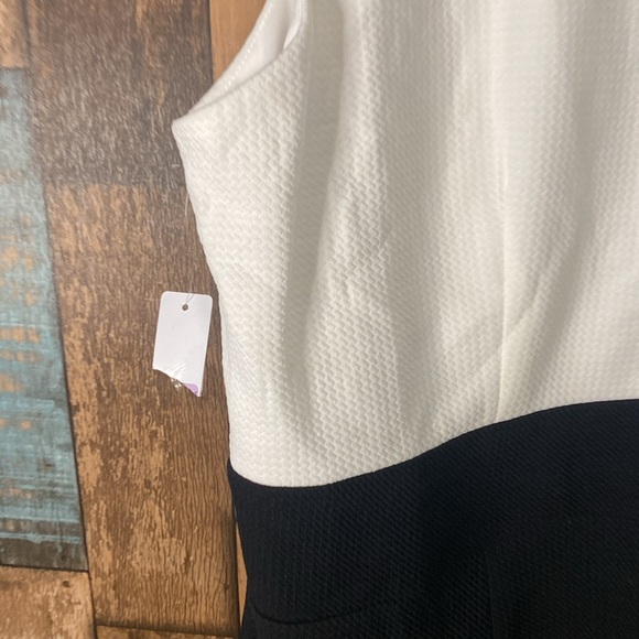 Salon studio 24W black and white sleeveless dress - Picture 14 of 15